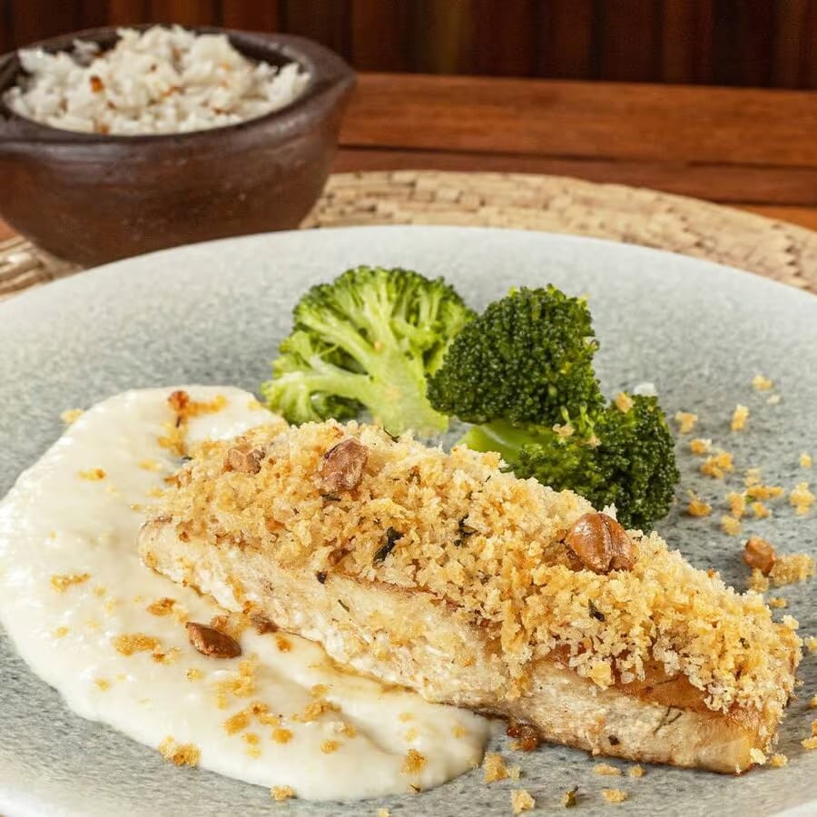 Filé de peixe em crosta