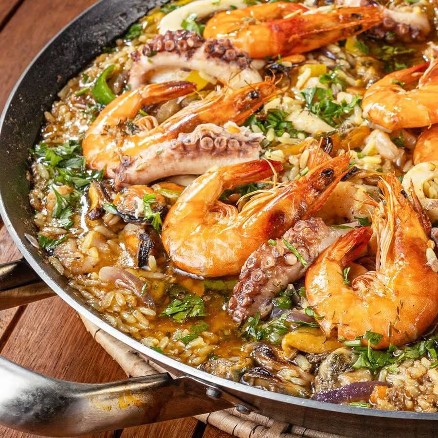 Paella de frutos do mar